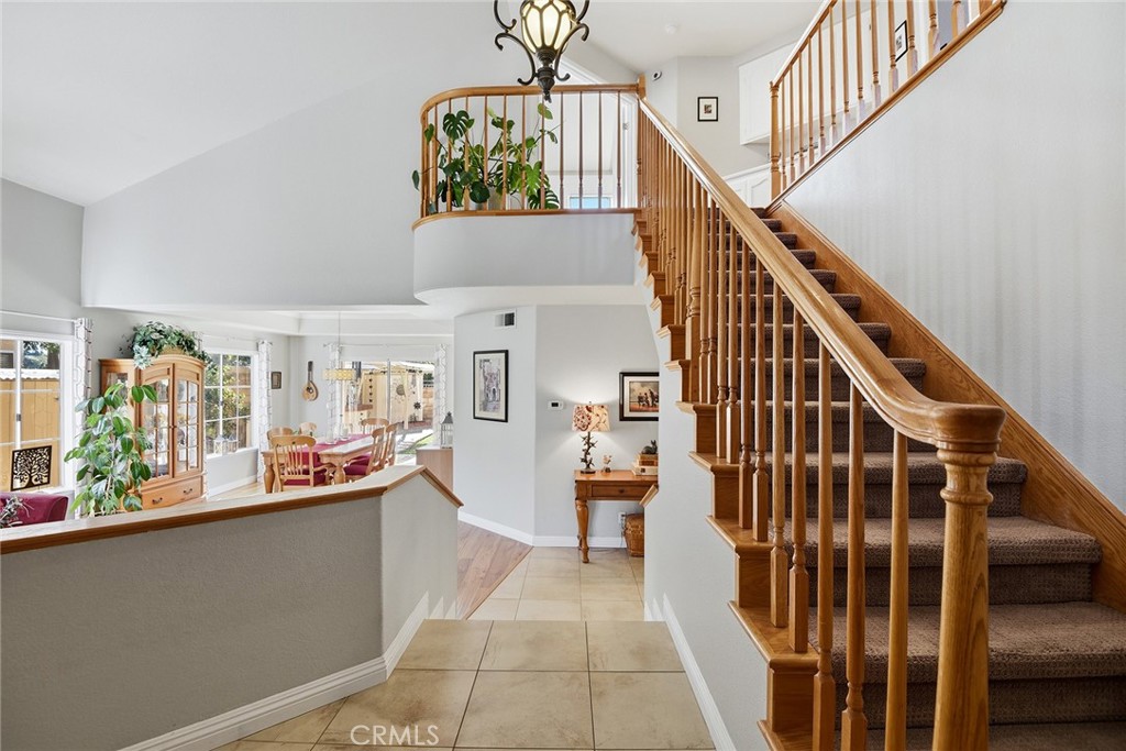 15546 Mallory Court Moorpark, CA 93021 - Photo 4 of 42