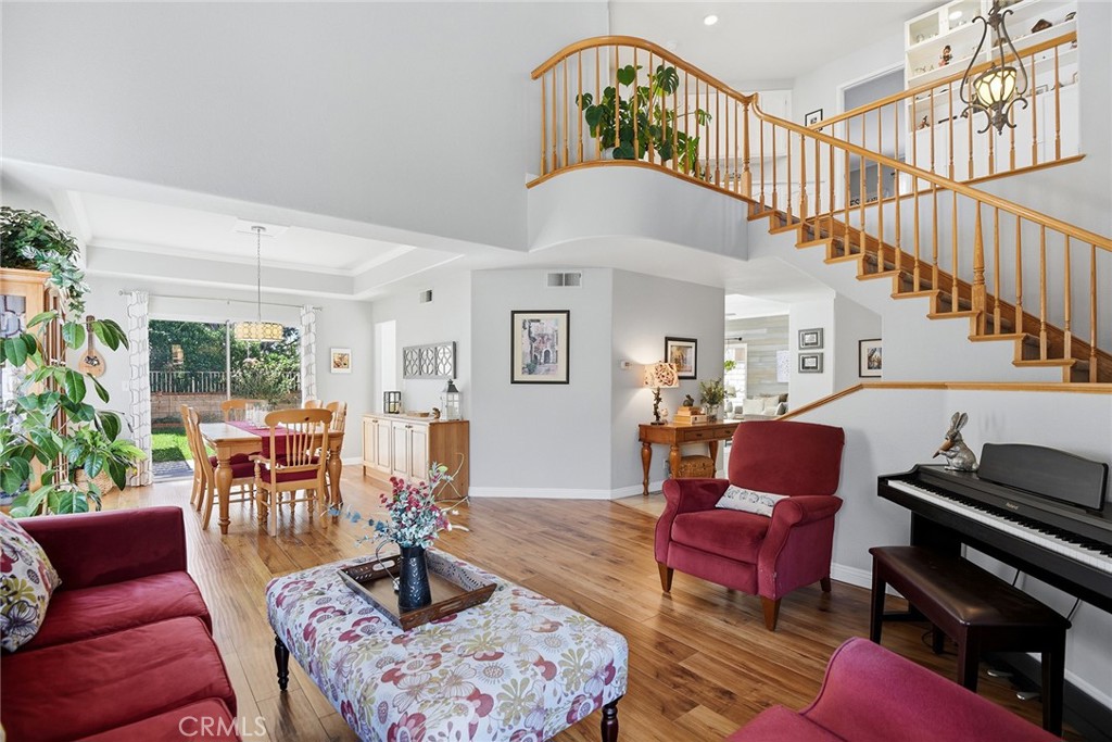 15546 Mallory Court Moorpark, CA 93021 - Photo 8 of 42