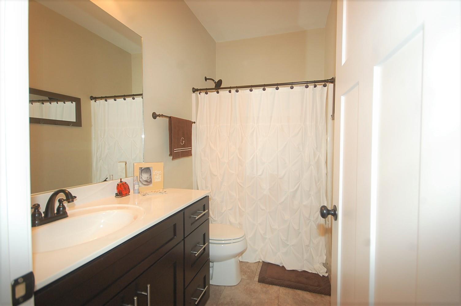 2301 Bluebird Road Lebanon, TN 37087 - Photo 17 of 17 Guest Bath