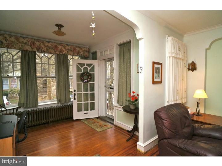 217 Bayard Road Upper Darby, PA 19082 - Photo 3 of 25 Foyer