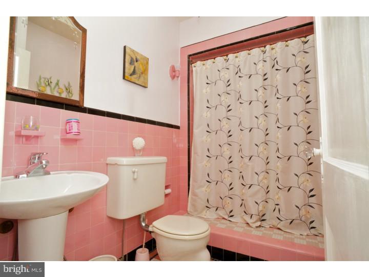 217 Bayard Road Upper Darby, PA 19082 - Photo 22 of 25 Bathroom