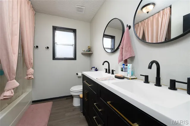 $169,900 | 24025 Turtle Lane, St. Robert, MO 65584