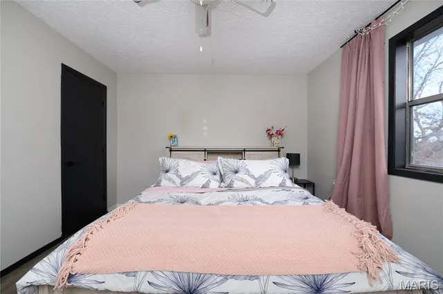 $169,900 | 24025 Turtle Lane, St. Robert, MO 65584