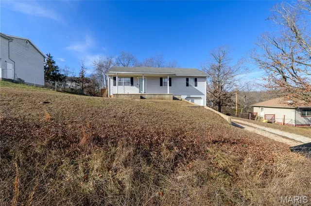 $169,900 | 24025 Turtle Lane, St. Robert, MO 65584