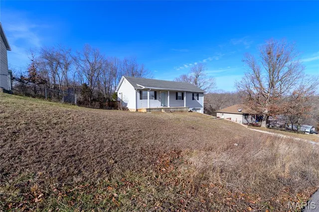 $169,900 | 24025 Turtle Lane, St. Robert, MO 65584