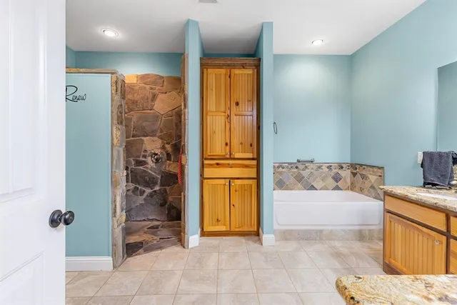 $589,998 | 202 RS County Road 4263, Emory, TX 75440