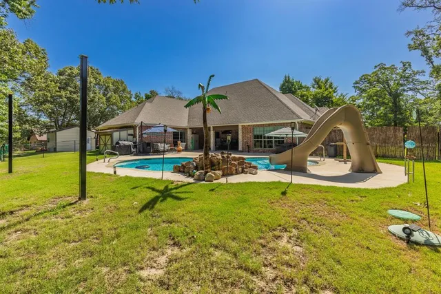 $575,000 | 202 RS County Road 4263, Emory, TX 75440