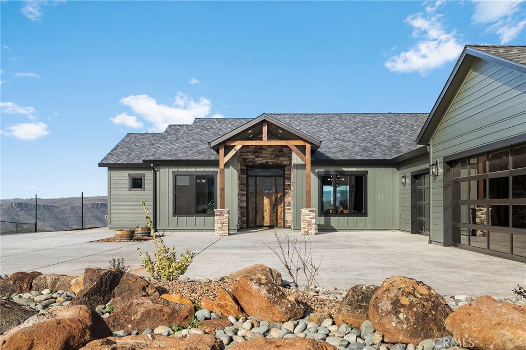 163 Valley Ridge Drive Paradise, CA 95969 - Photo 2 of 69 a view of a house with a yard