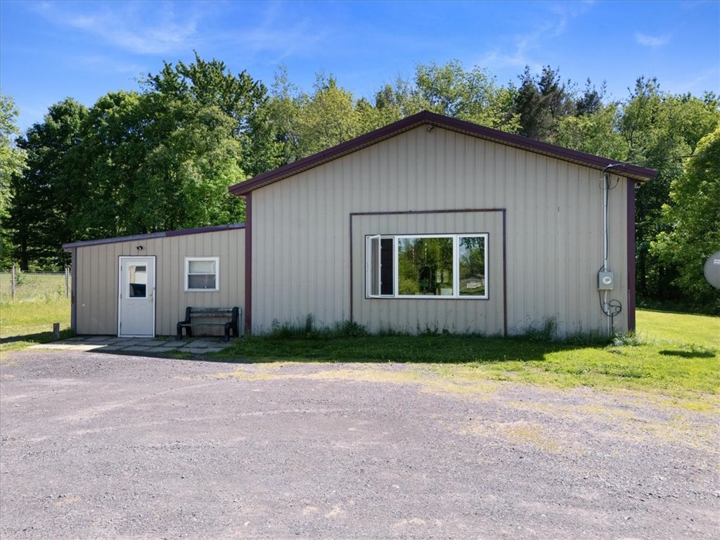6940 North Geneva Road Sodus, NY 14551 - Photo 4 of 49