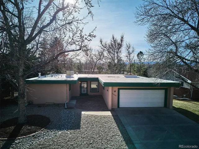 a view of a entryway door with an outdoor space