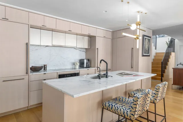 $3,200,000 | 318 West 52nd Street, Unit PHA | Hell's Kitchen