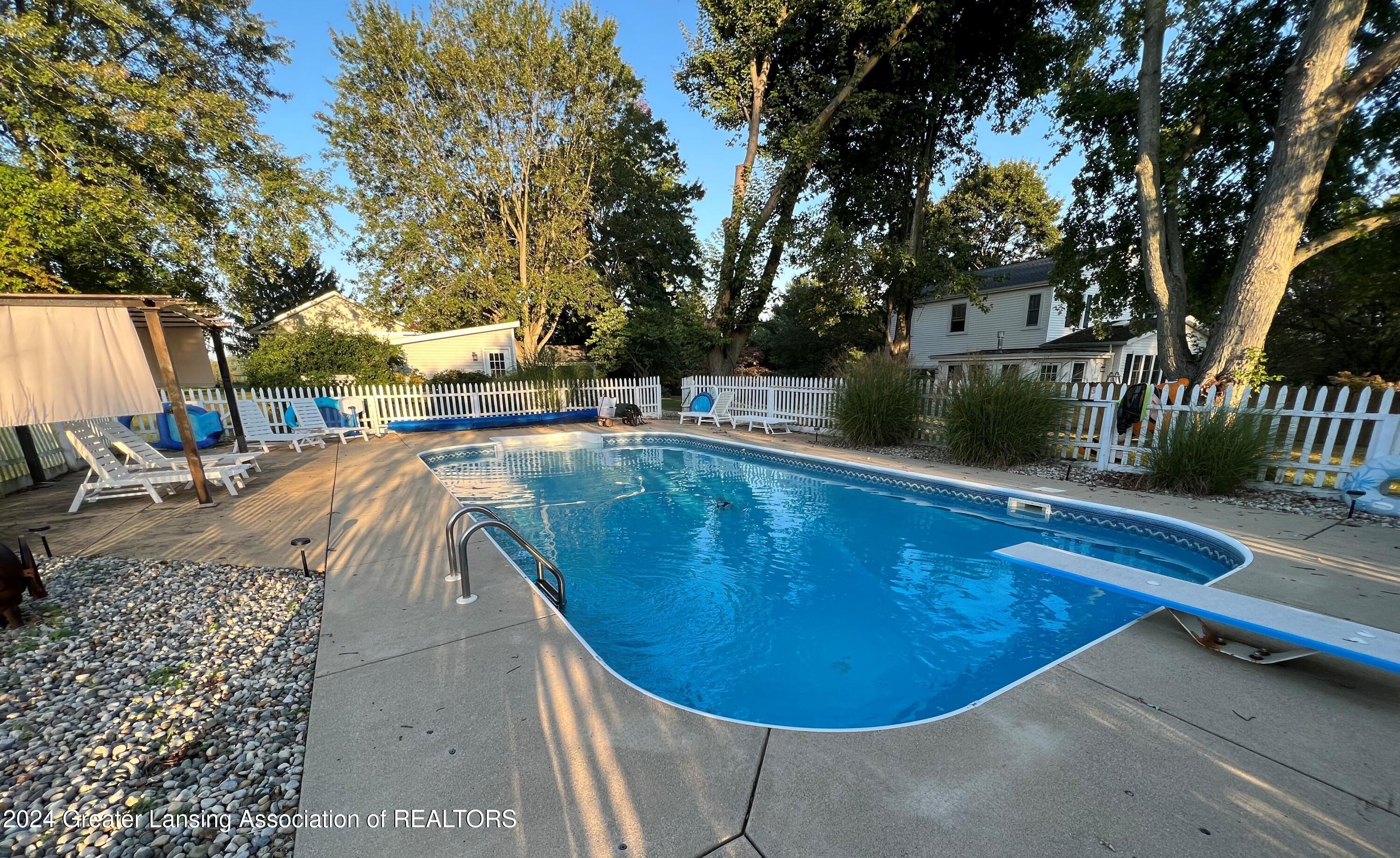 6307 County Farm Road Jackson, MI 49201 - Photo 5 of 64 6307 Pool
