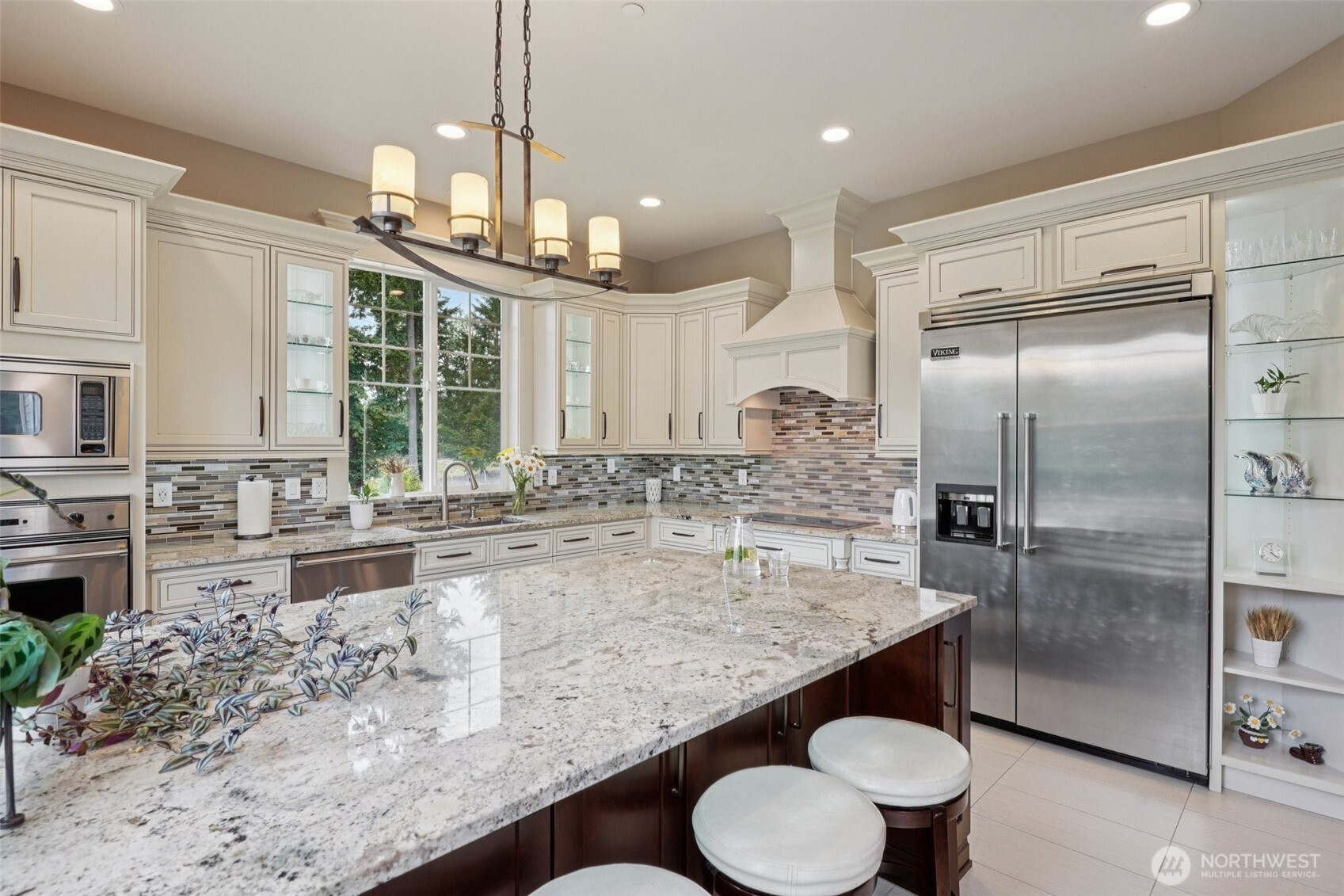 21201 Sweeney Road Southeast Maple Valley, WA 98038 - Photo 11 of 40 Gallery Image 11