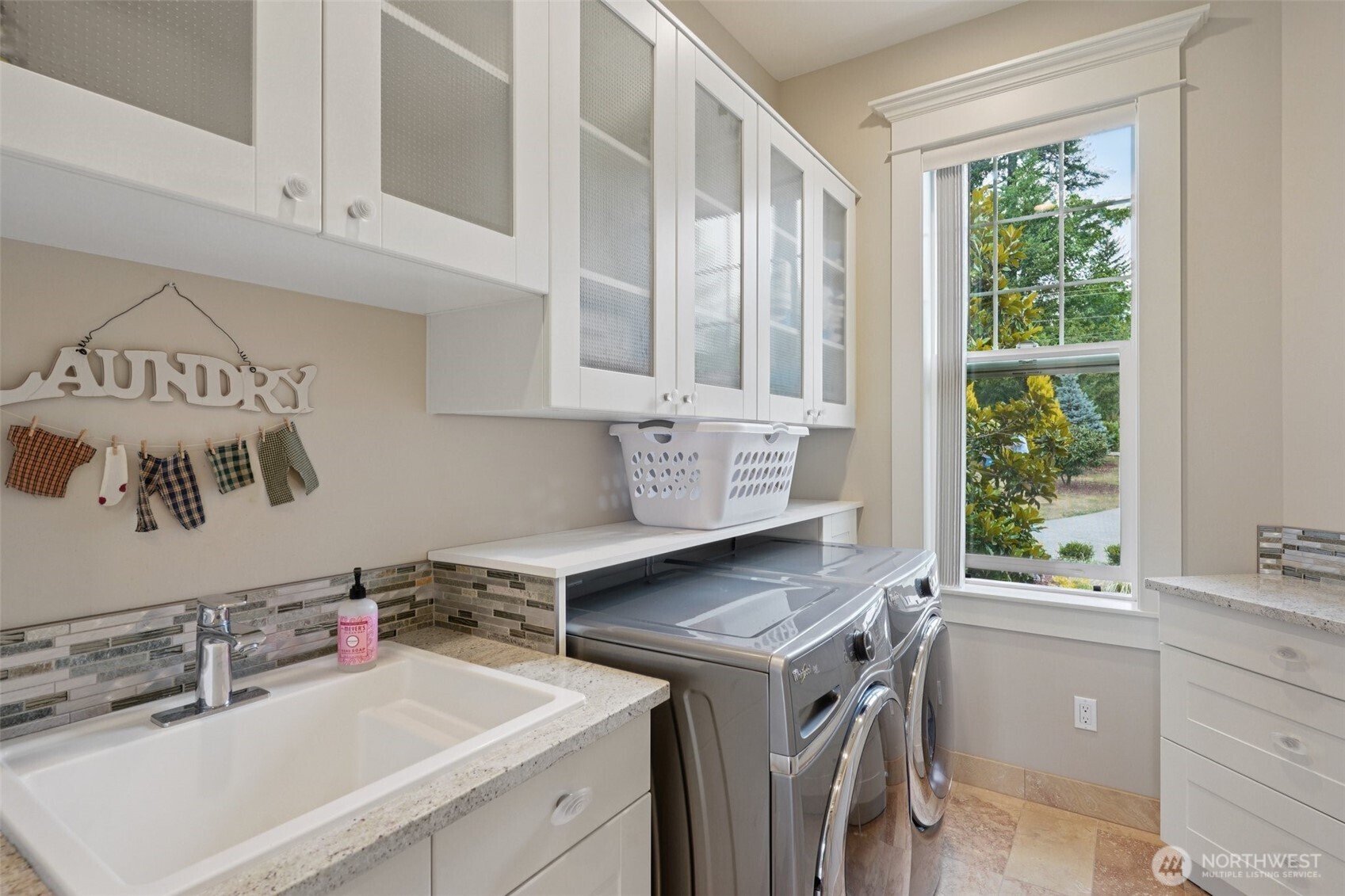 21201 Sweeney Road Southeast Maple Valley, WA 98038 - Photo 15 of 40 Gallery Image 15