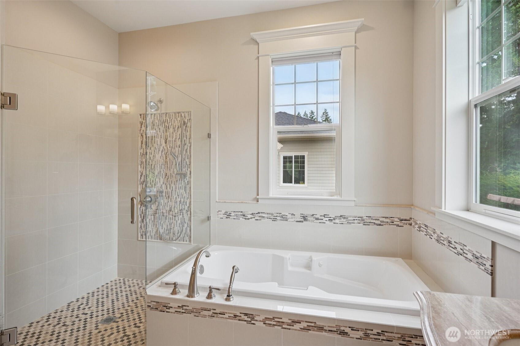 21201 Sweeney Road Southeast Maple Valley, WA 98038 - Photo 19 of 40 Gallery Image 19