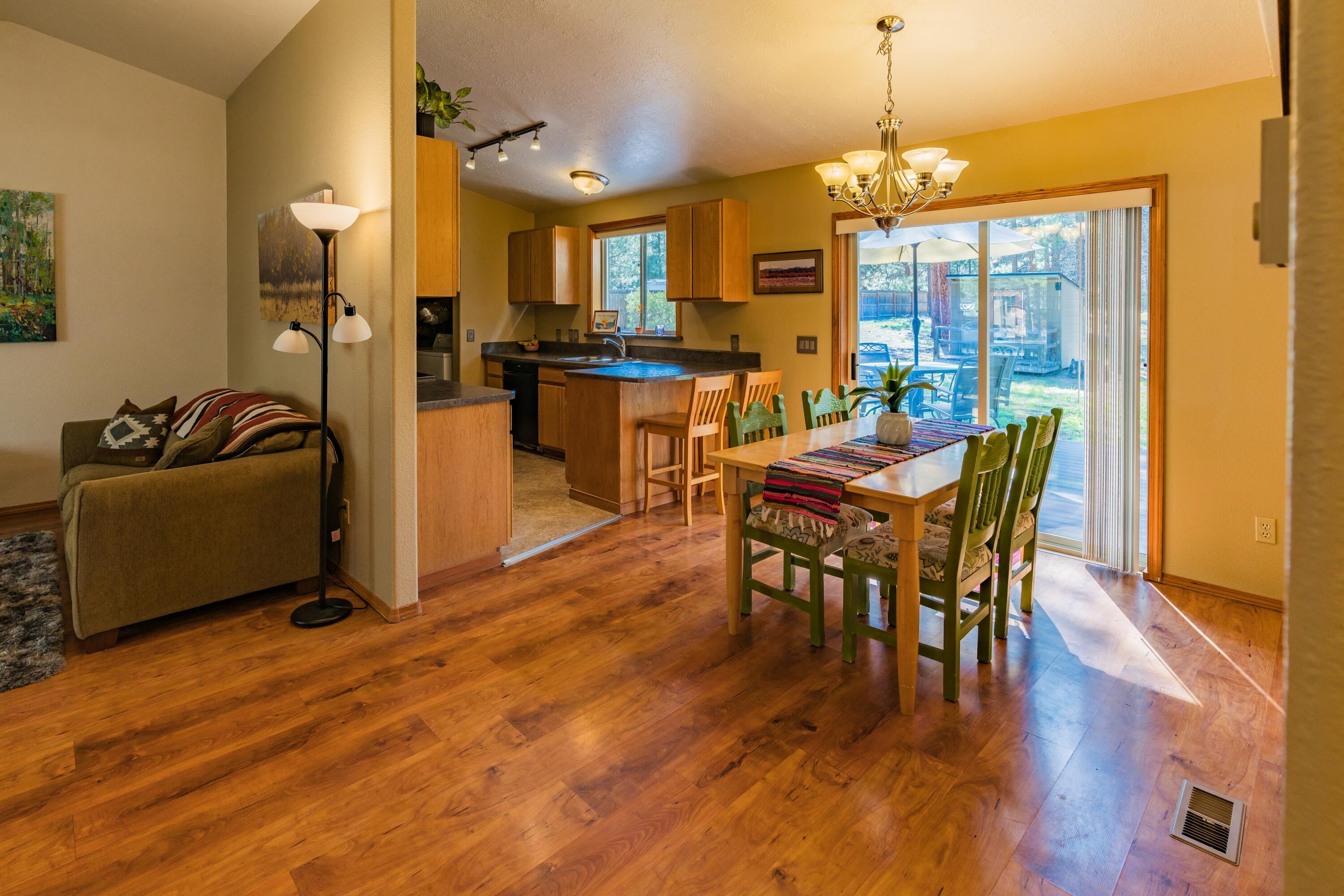59965 Navajo Road Bend, OR 97702 - Photo 11 of 27 DSC06791-HDR