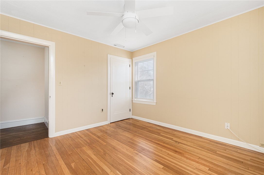 8 Druid Road Warwick, RI 02888 - Photo 25 of 34