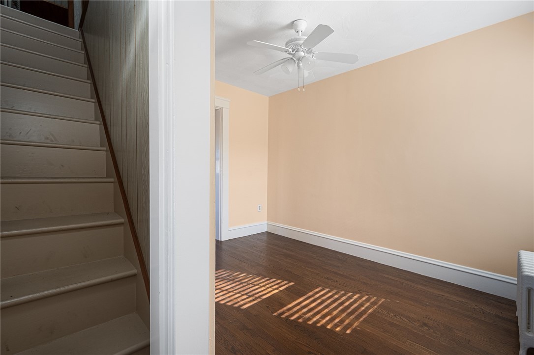 8 Druid Road Warwick, RI 02888 - Photo 27 of 34