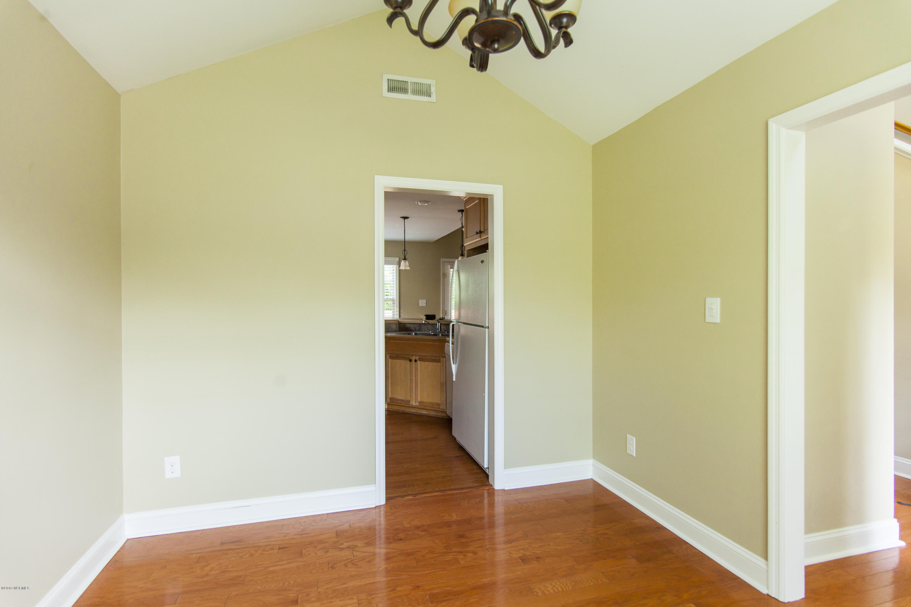 413 Conner Grant Road New Bern, NC 28562 - Photo 37 of 54 Dining Room