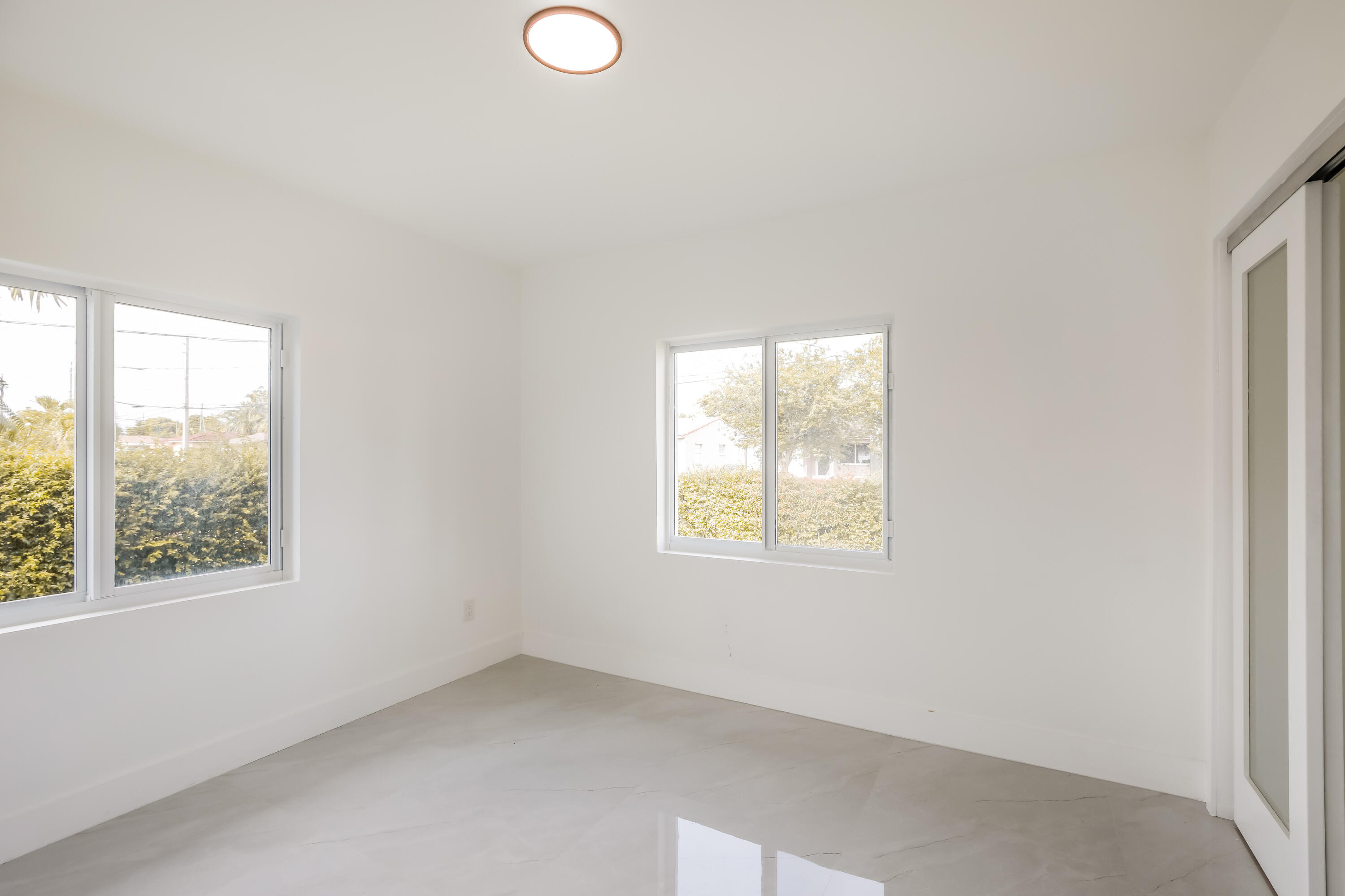 4701 Southwest 7th Street Miami, FL 33134 - Photo 11 of 17 12-photo-Bedroom-c2d2b61f-d01b-4789-a4ca