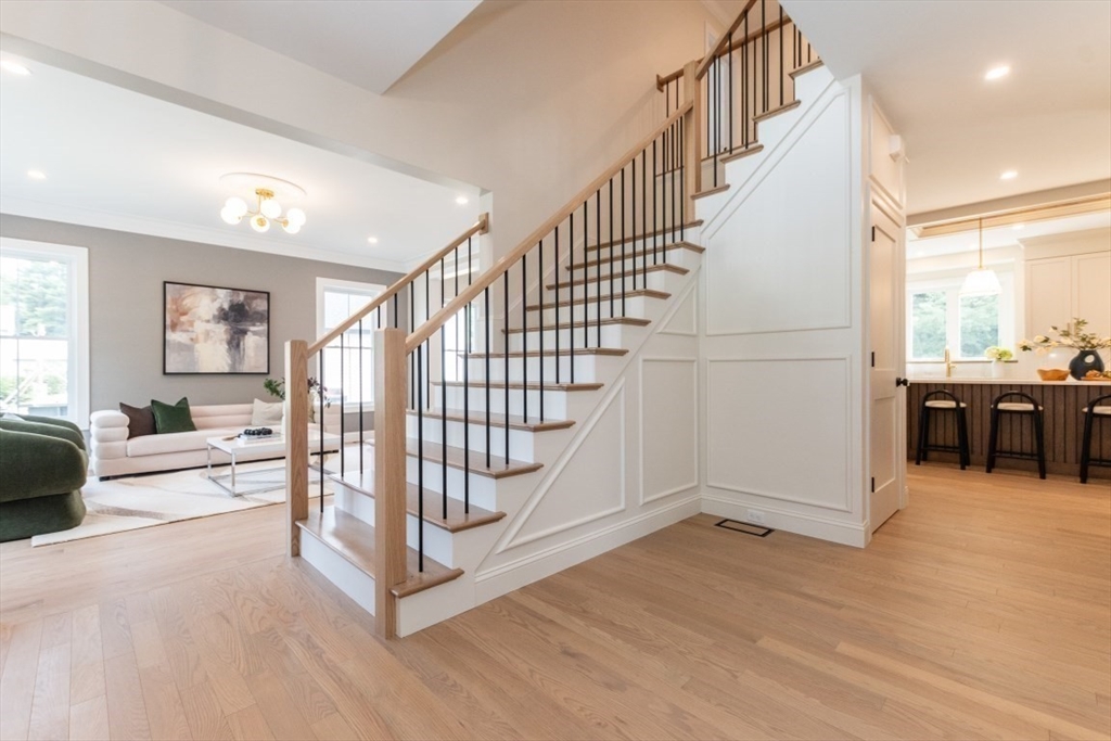 6 Morrison Road Burlington, MA 01803 - Photo 4 of 42 Gallery Image 4
