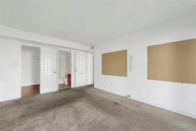 $99,900 | 3703 Candlewyck Club Drive, Unit D, Florissant, MO 63034