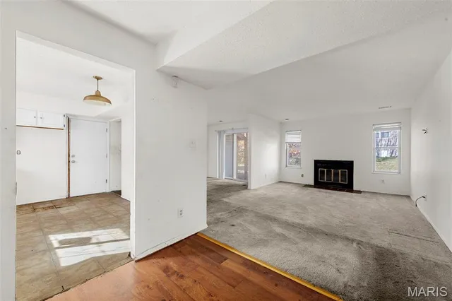 $99,900 | 3703 Candlewyck Club Drive, Unit D, Florissant, MO 63034