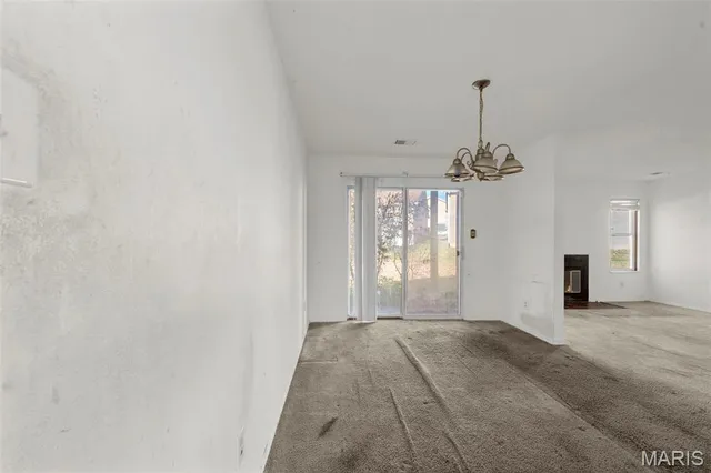 $99,900 | 3703 Candlewyck Club Drive, Unit D, Florissant, MO 63034