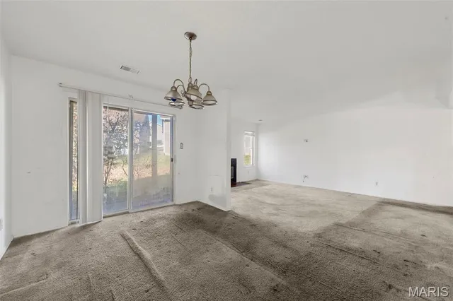 $99,900 | 3703 Candlewyck Club Drive, Unit D, Florissant, MO 63034