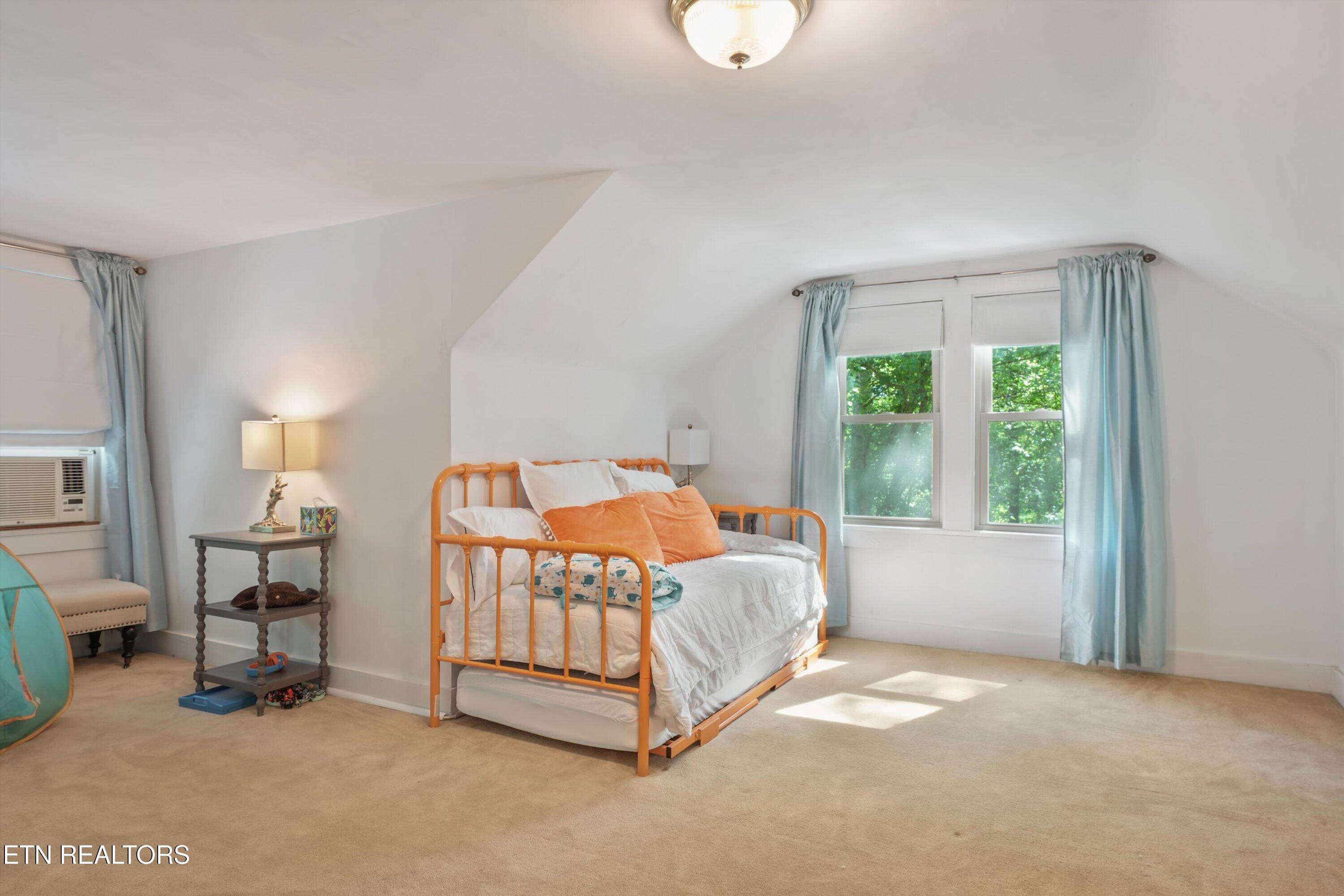3107 Maloney Road Knoxville, TN 37920 - Photo 19 of 35 Bedroom 2