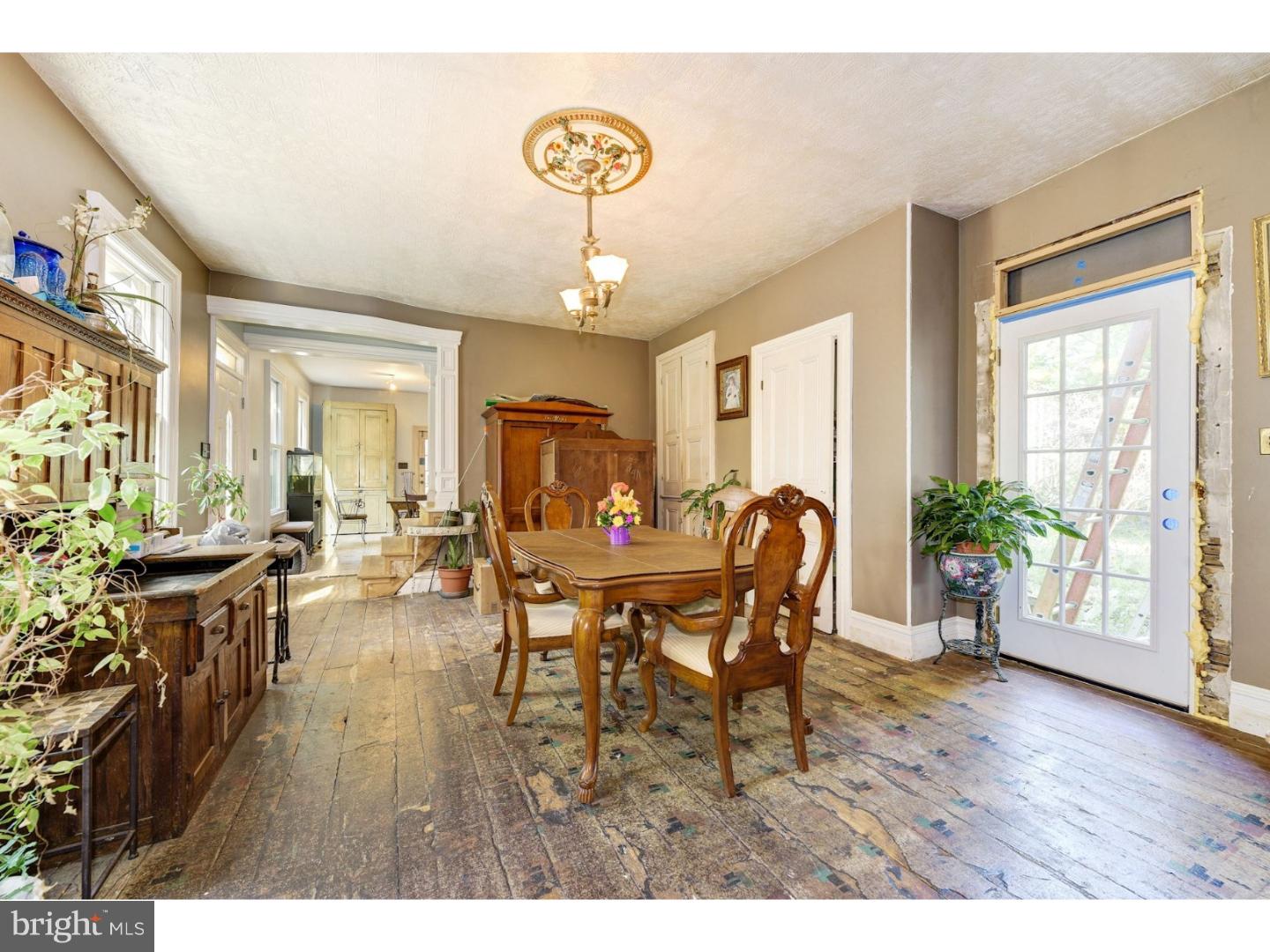 79 Eayrestown Road Medford, NJ 08055 - Photo 5 of 25 Gallery Image 5