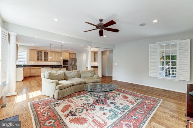 $985,000 | 20323 Bowfonds Street, Ashburn, VA 20147