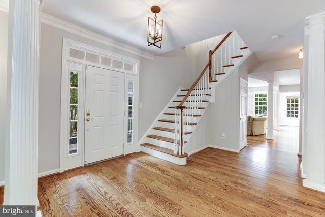 $985,000 | 20323 Bowfonds Street, Ashburn, VA 20147