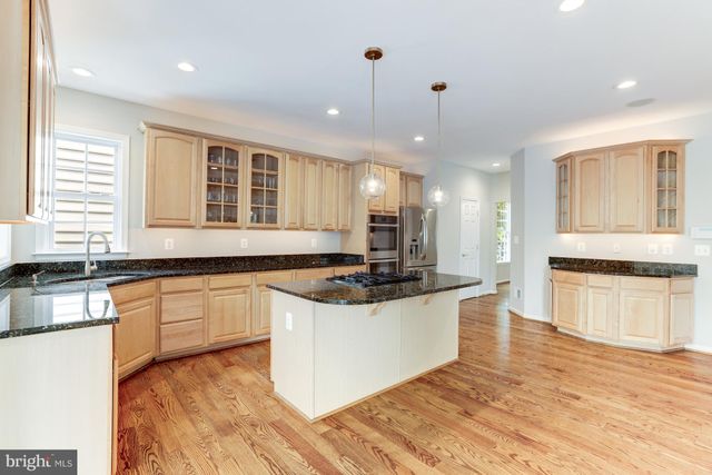 $985,000 | 20323 Bowfonds Street, Ashburn, VA 20147
