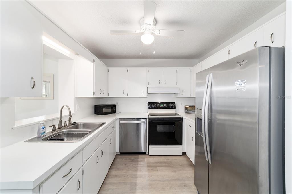 8885 Southwest 97th Lane Road, Unit A Ocala, FL 34481 - Photo 12 of 28 Gallery Image 12