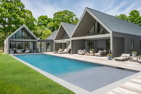 $5,395,000 | 9 Margarets Drive, Shelter Island, NY 11964