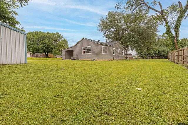 a view of an ocean from a house