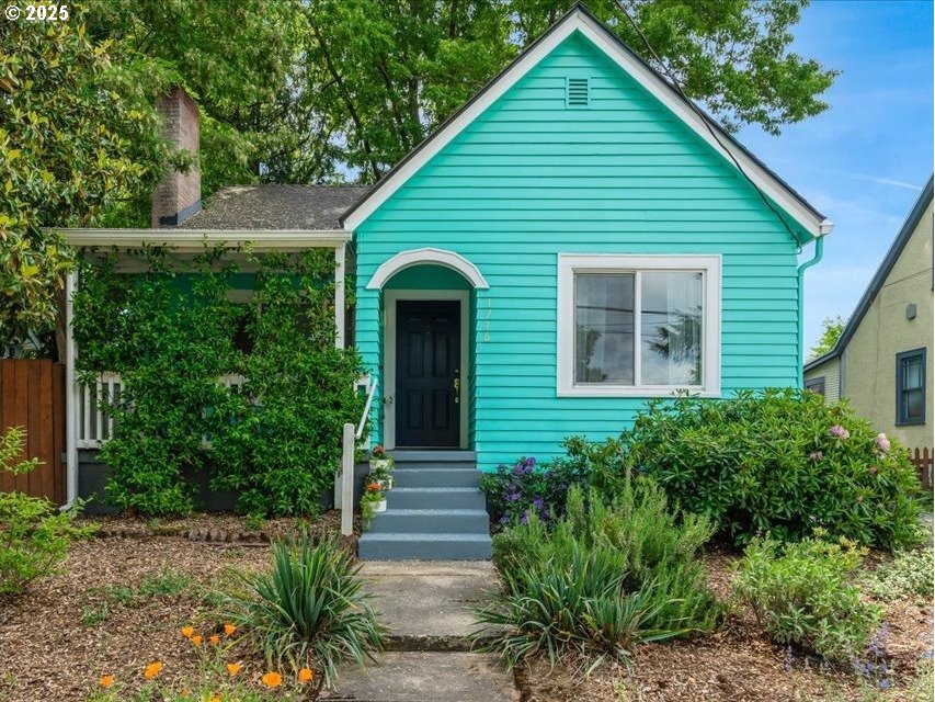 1716 North Rosa Parks Way Portland, OR 97217 - Photo 1 of 47 Gallery Image 1