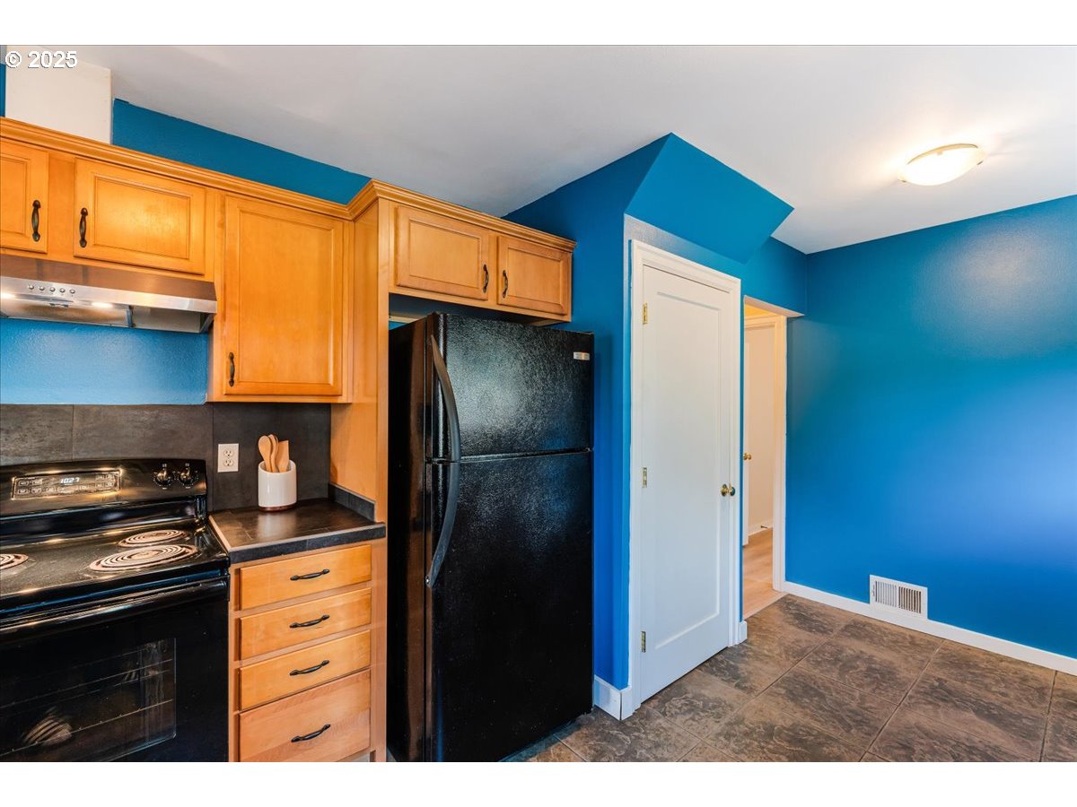 1716 North Rosa Parks Way Portland, OR 97217 - Photo 16 of 47 Gallery Image 16