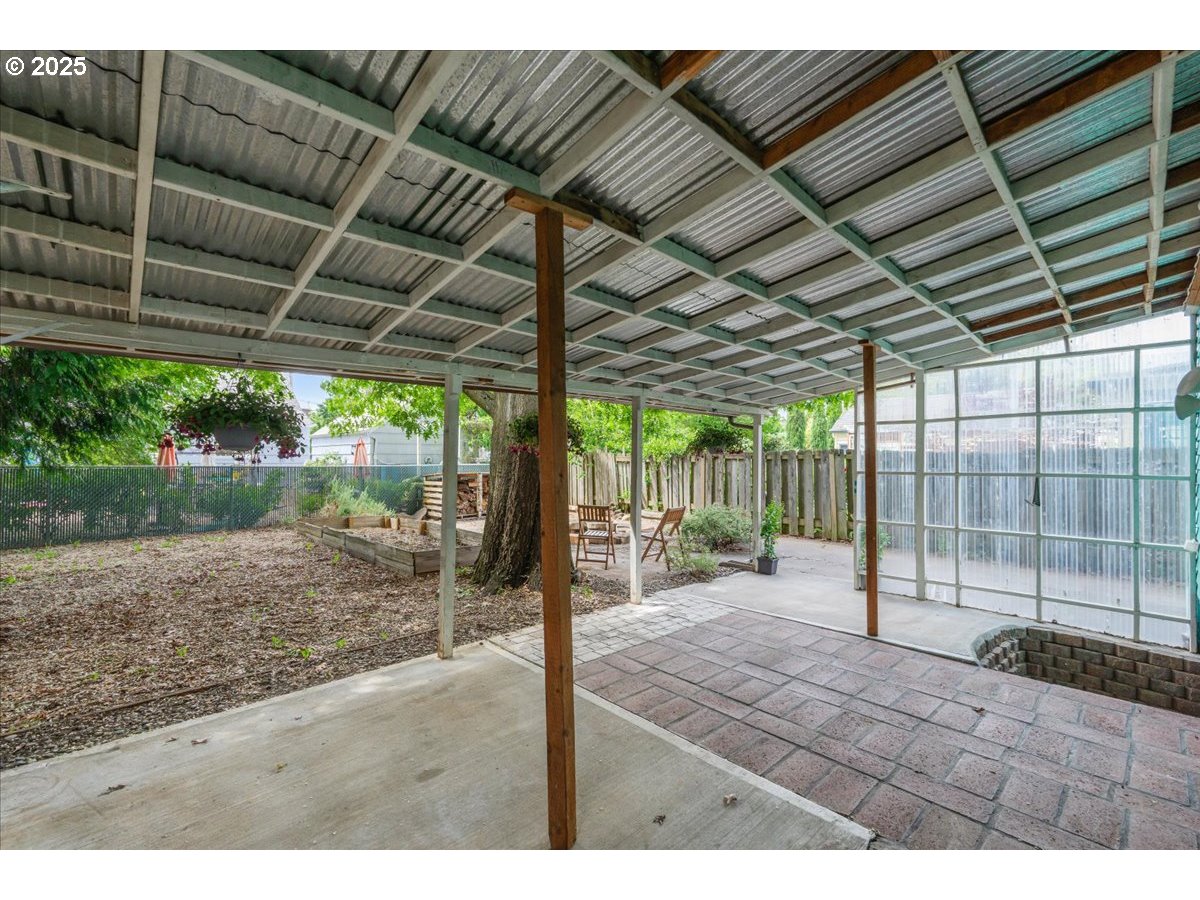 1716 North Rosa Parks Way Portland, OR 97217 - Photo 36 of 47 Gallery Image 36