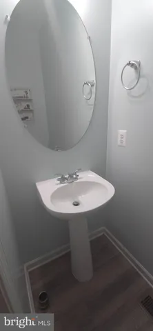 $1,800 | 4084 Majestic Court, Dover, PA 17315