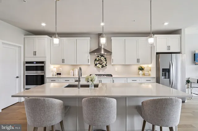 $725,000 | 22381 Roanoke Rise Terrace, Ashburn, VA 20148