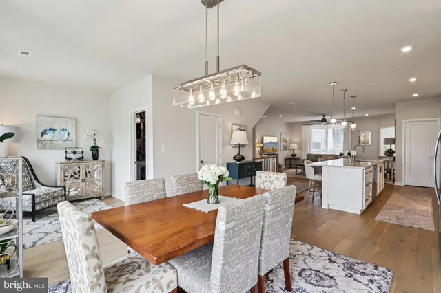 $725,000 | 22381 Roanoke Rise Terrace, Ashburn, VA 20148