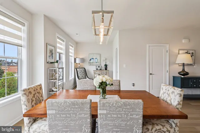 $725,000 | 22381 Roanoke Rise Terrace, Ashburn, VA 20148