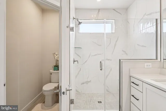 $725,000 | 22381 Roanoke Rise Terrace, Ashburn, VA 20148