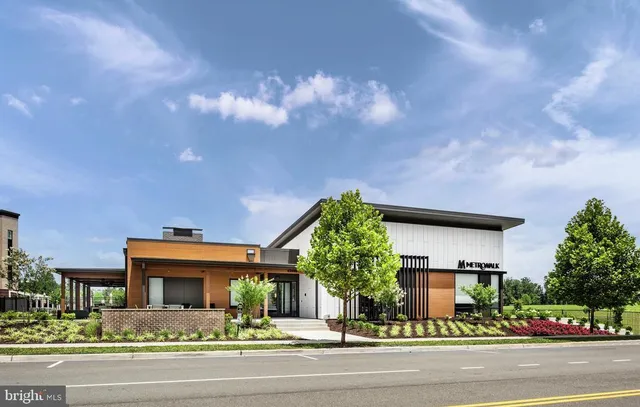 $725,000 | 22381 Roanoke Rise Terrace, Ashburn, VA 20148