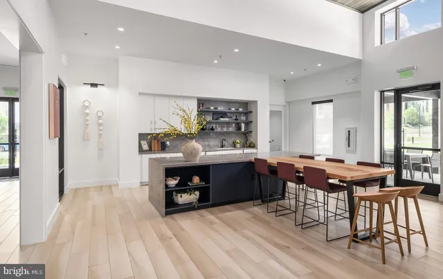 $725,000 | 22381 Roanoke Rise Terrace, Ashburn, VA 20148