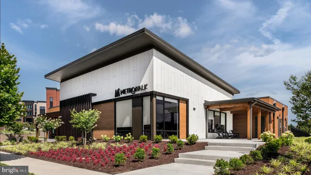 $725,000 | 22381 Roanoke Rise Terrace, Ashburn, VA 20148