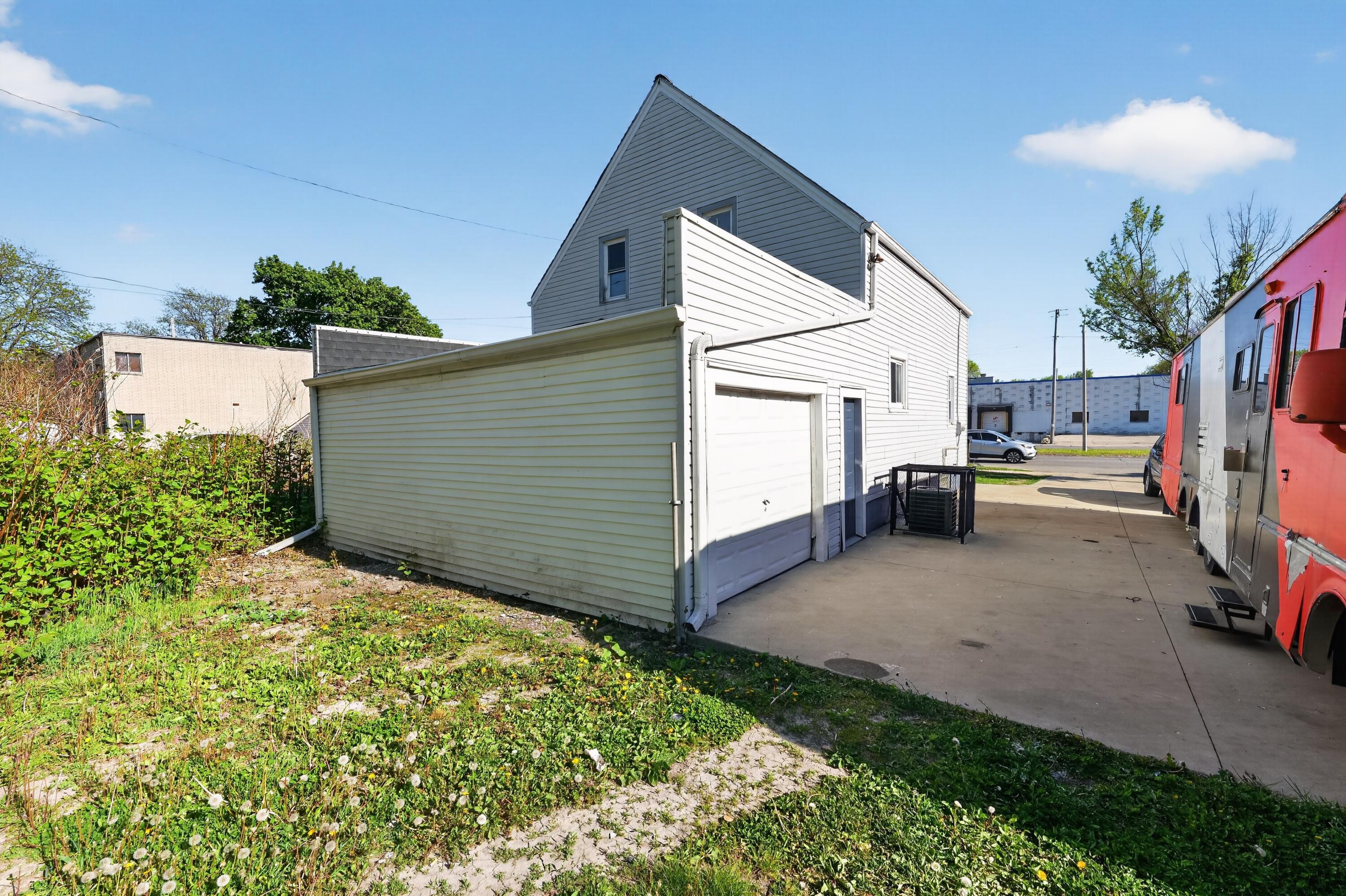 5622 West Mill Road Milwaukee, WI 53223 - Photo 28 of 33 02_5622_W_Mill_Rd-Exterior-7823