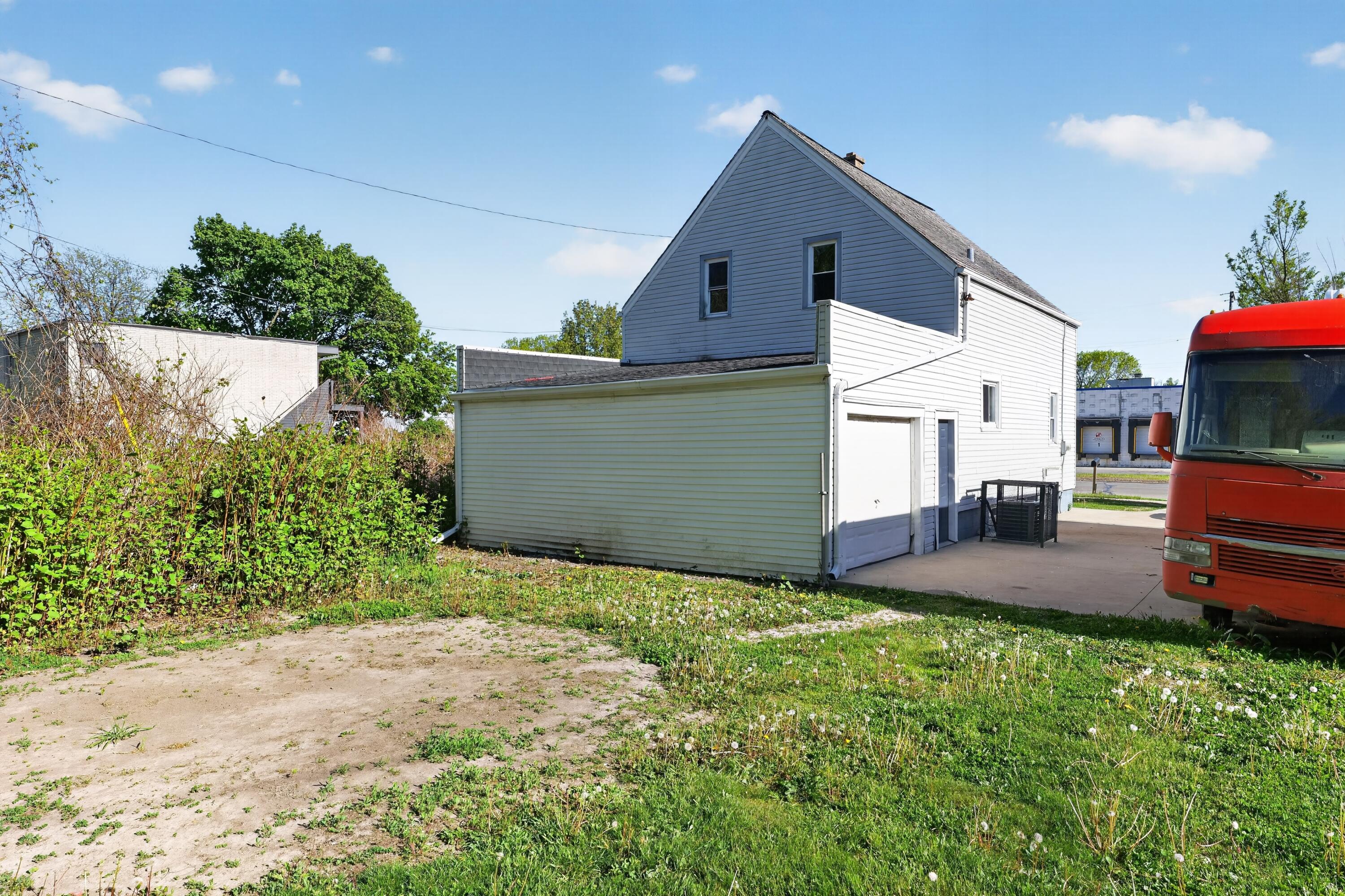 5622 West Mill Road Milwaukee, WI 53223 - Photo 29 of 33 04_5622_W_Mill_Rd-Exterior-7833